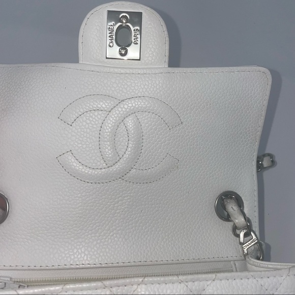 Sold Chanel Vintage White caviar mini square, silver hardware. - Picture 11 of 16